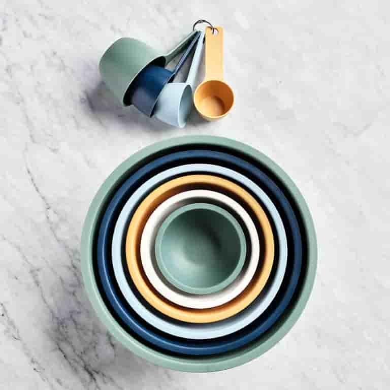 Mega Deals White Rimmed Mixing and Serving Bowls Set of 6